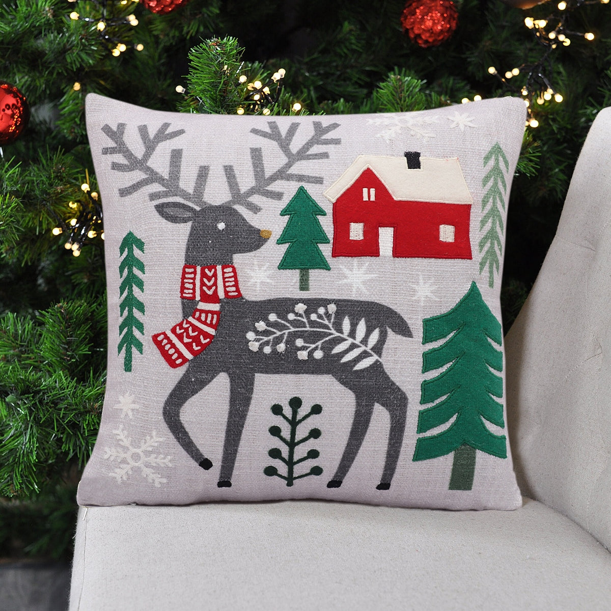 White PET Digital Print Cushion Cover