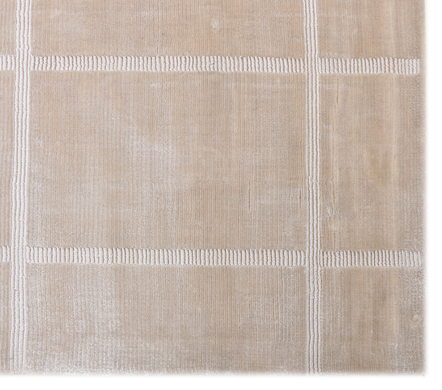 Ivory Hand Tufted Viscose Rug - 5'x8'