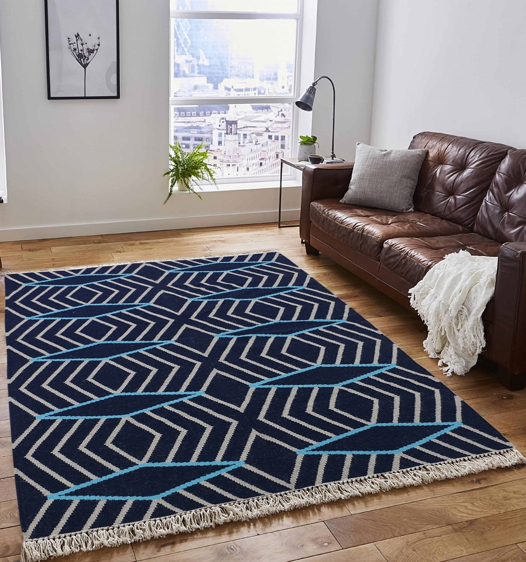 Hand Woven Wool/Cotton Kilim Rug - 5'x8'