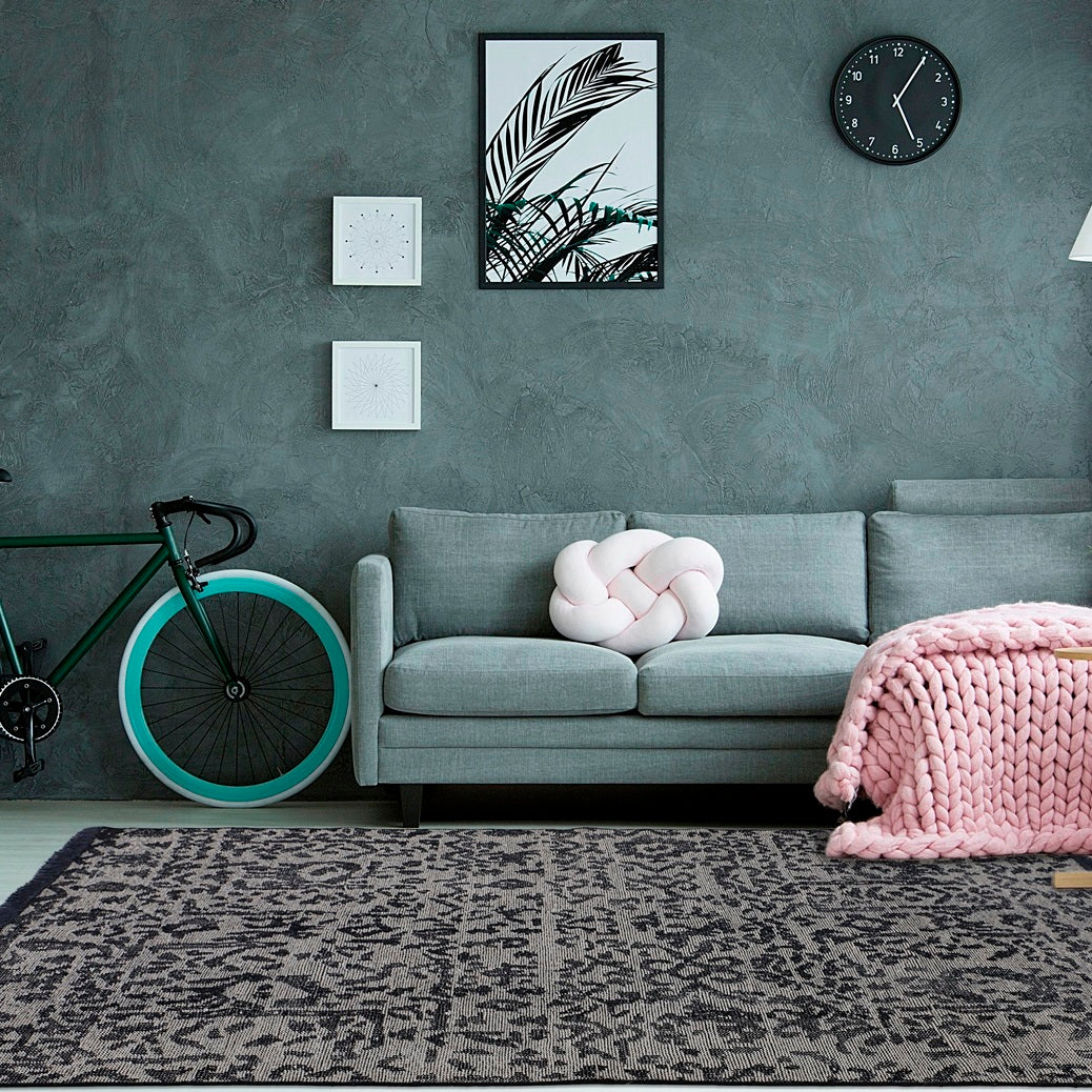 Hand Woven Wool Rug - 6'x9'