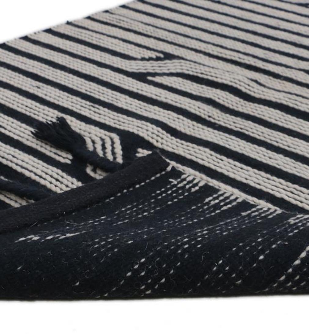 Hand Woven Wool/Cotton Rug - 3'x5'