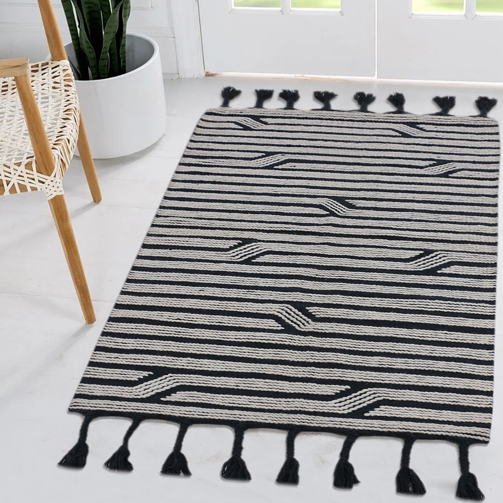 Hand Woven Wool/Cotton Rug - 3'x5'