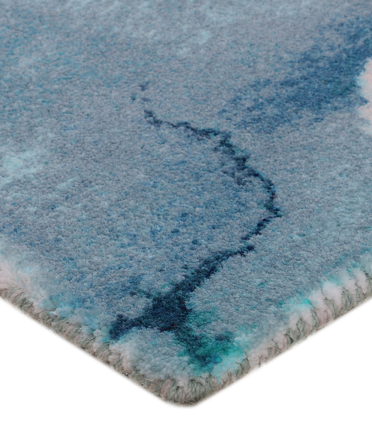 LUMINOUS RUG