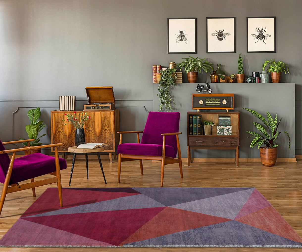 PYRAMID RUG