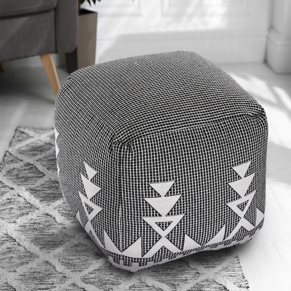 Black & White Knitted Pouf