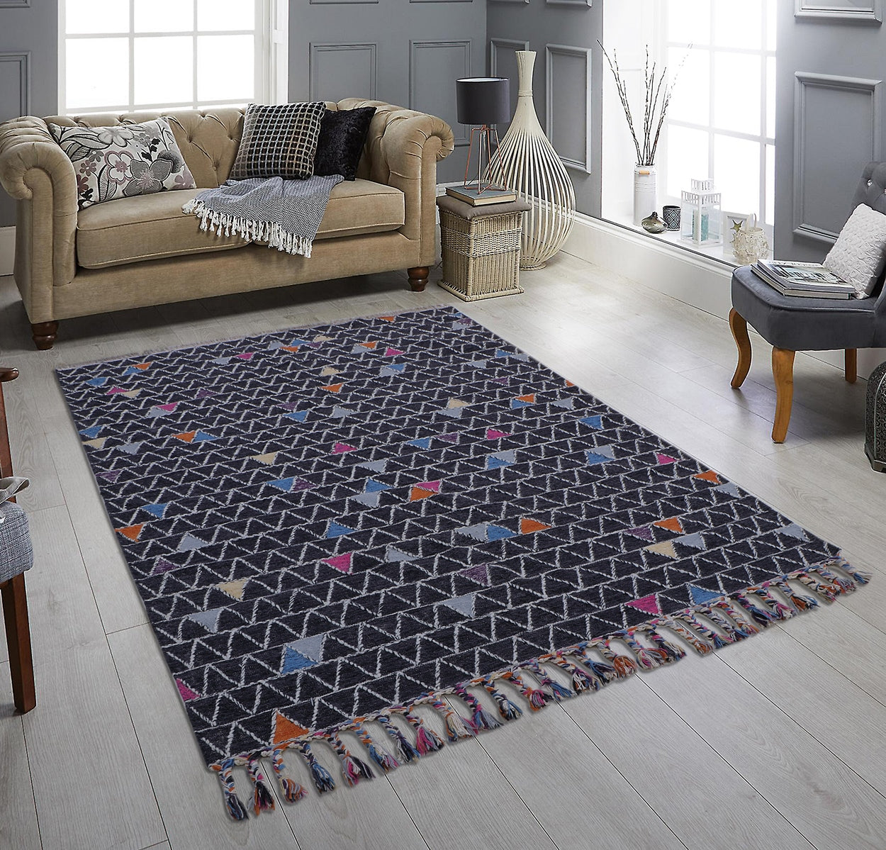 Hand Woven Wool Rug - 5'x8'