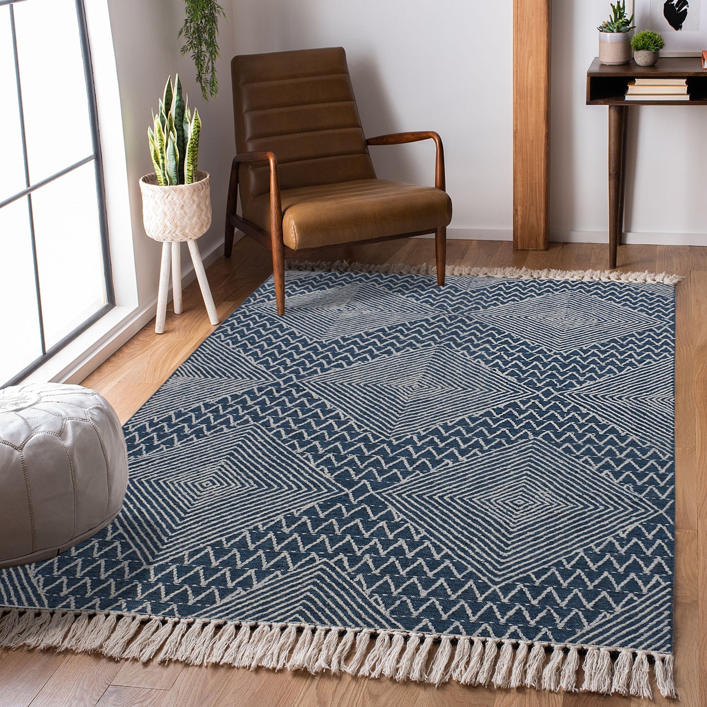 Hand Woven Blue Wool Rug - 5'x8'