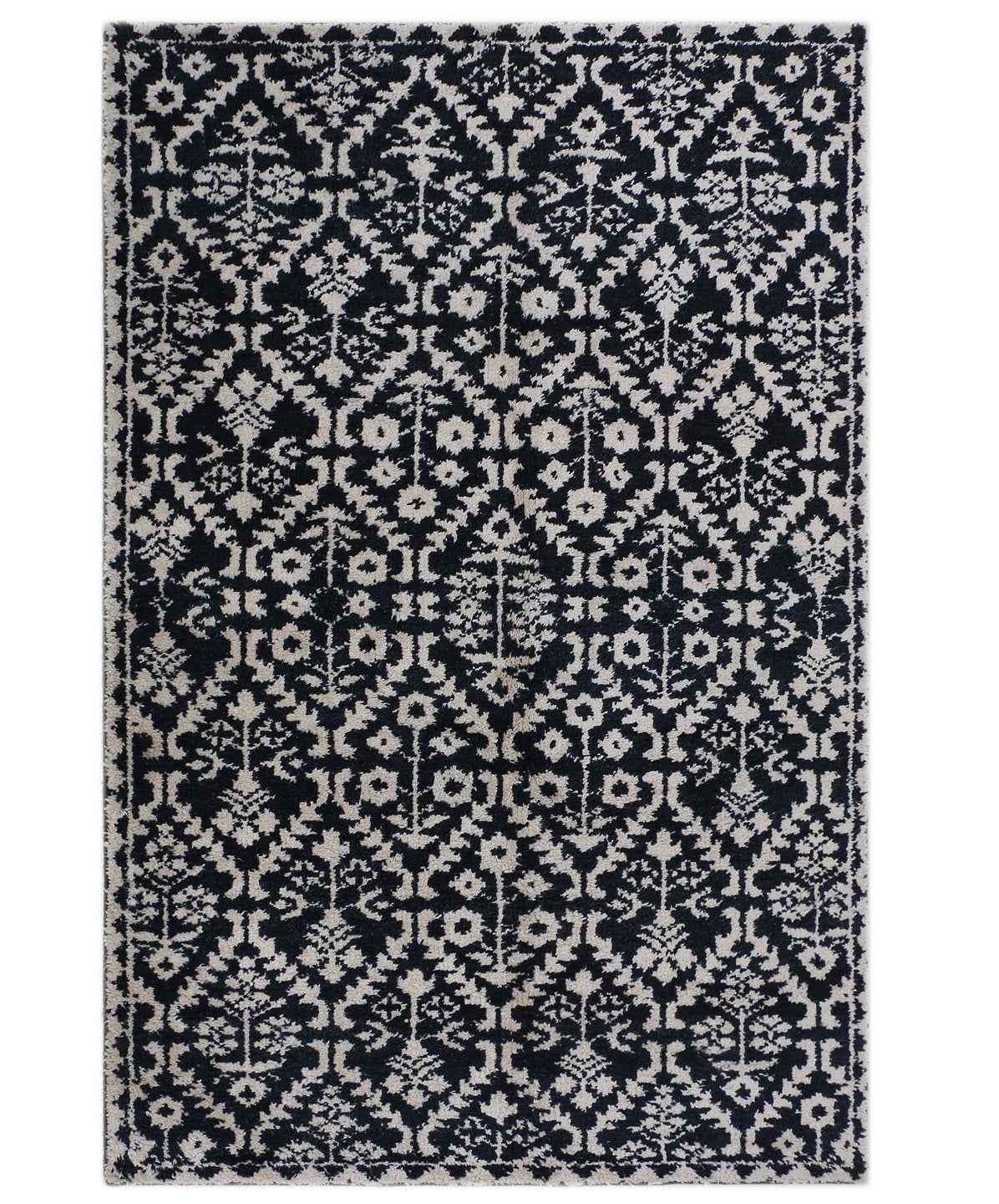 Hand Knotted Rug - 4'x6'