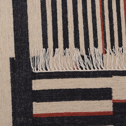 Black & White Hand Woven Wool Kilim - 3'x5'