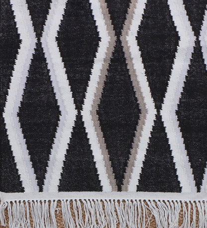 Black and Ivory Hand Woven PET Rug - 5'x8'
